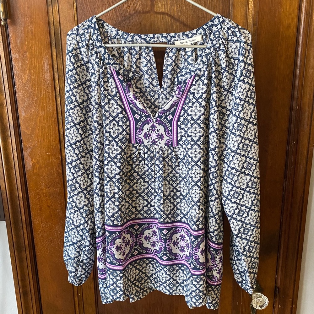 Black Rainn Tunic, keyhole detail, sz XL